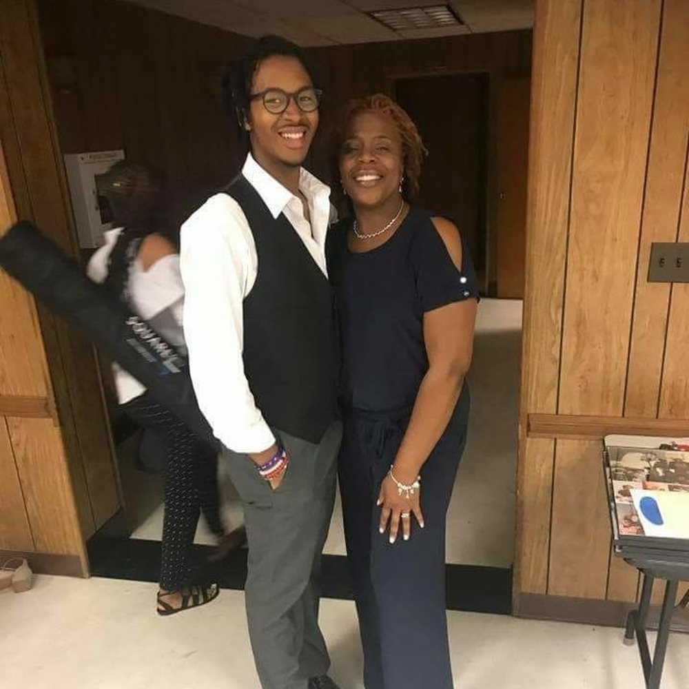 Meet your Posher, Malik